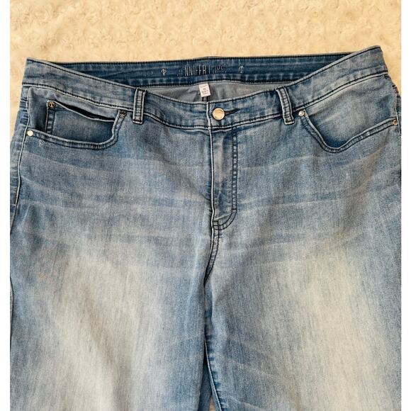 Jennifer Lopez Womens High Rise Cropped Medium Wash Cotton Denim Blue Jeans 18W - Picture 2 of 6